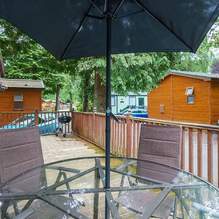 Three Trees - Hot Tub & Dog-friendly - White Cross Bay Windermere