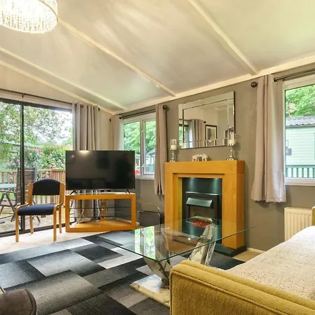 Three Trees - Hot Tub & Dog-friendly - White Cross Bay * Windermere