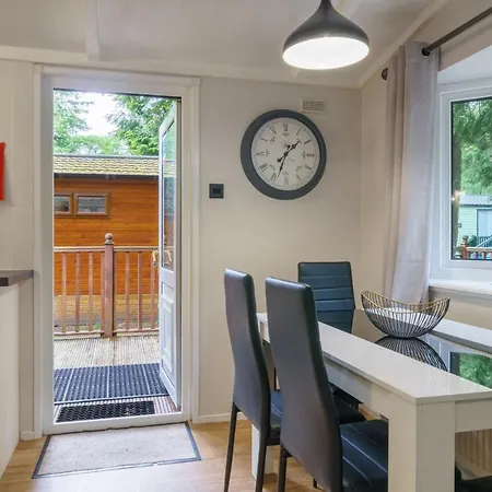 Three Trees - Hot Tub & Dog-friendly - White Cross Bay * Windermere